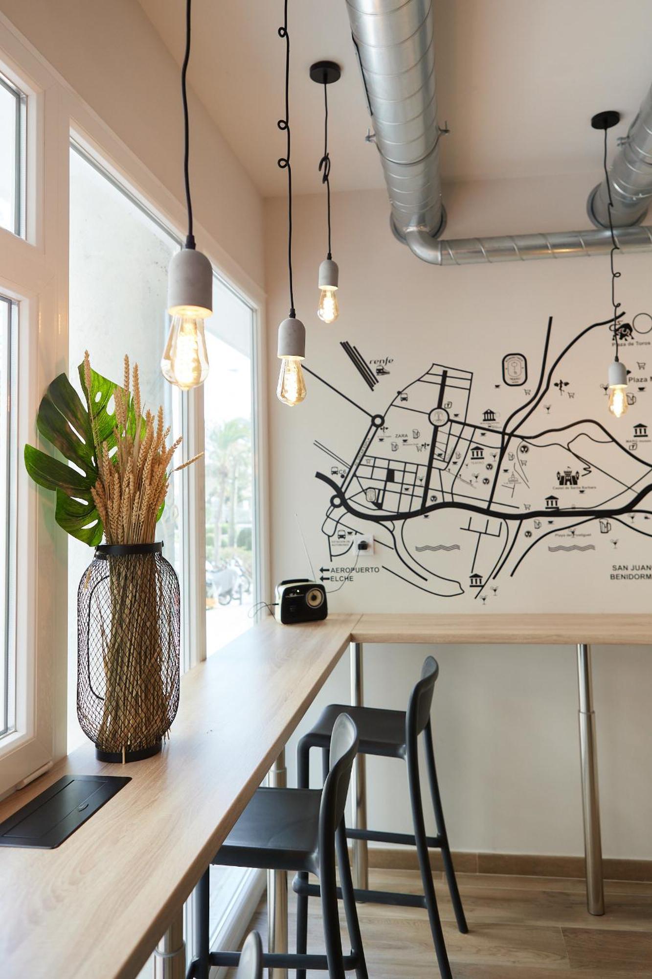 Hostel Dos Estaciones - Free Towels, Coffee & Tea, Remote Check-In Alicante Exterior foto